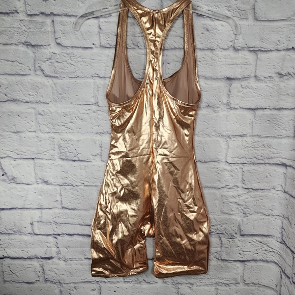 SKIMS METALLIC SWIM CYCLE SUIT/NWT / Champagne color - Picture 7 of 14